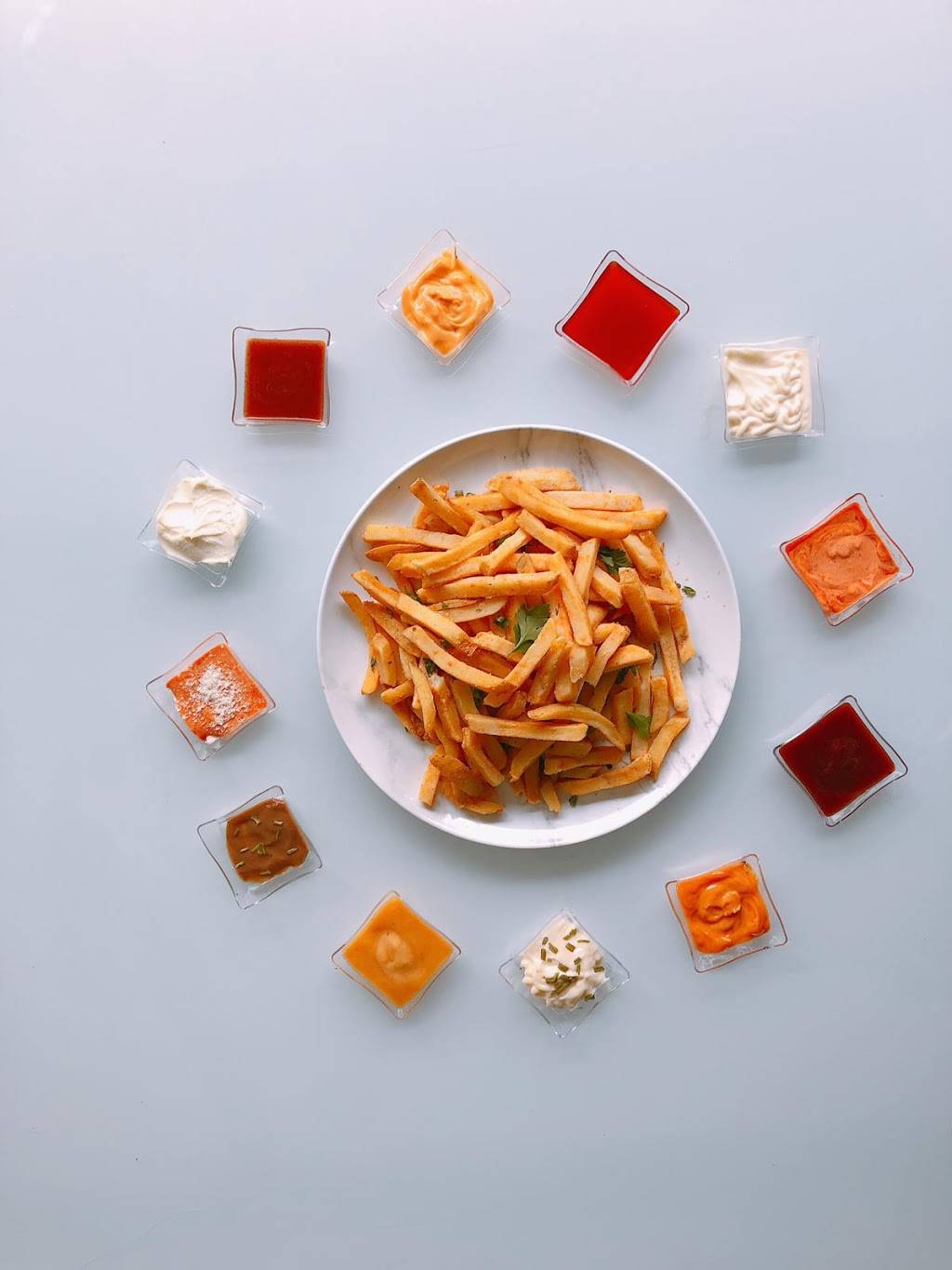 BAR A BRIK | restaurant | 18 N Dollins Ave, Orlando, FL 32805, USA | 4077979632 OR +1 407-797-9632