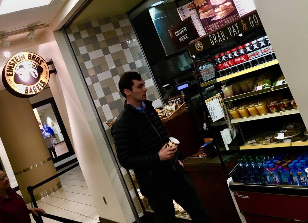 Einstein Bros. Bagels | bakery | 300 Washington Ave SE, Minneapolis, MN 55455, USA | 6126252037 OR +1 612-625-2037