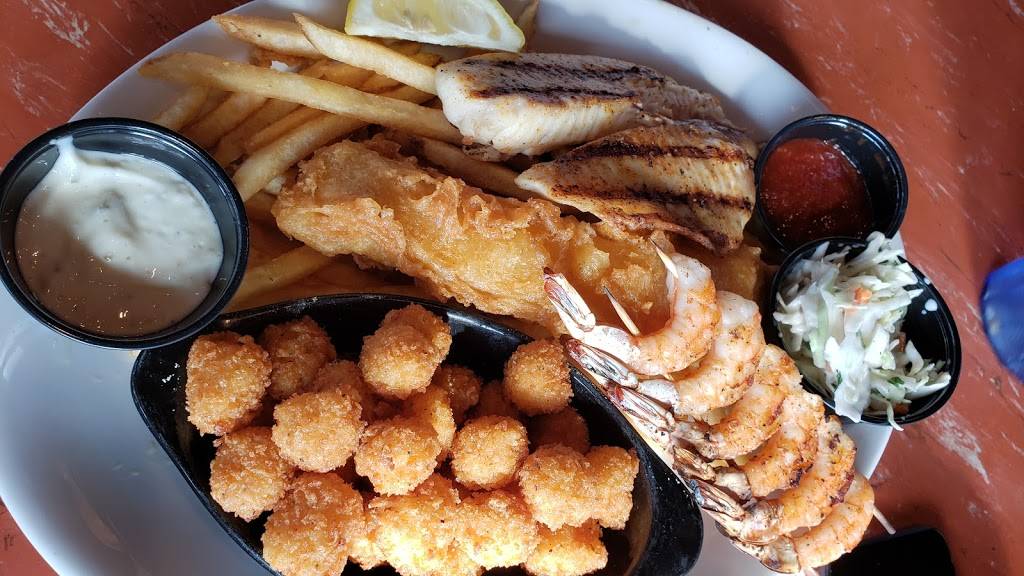 Joes Crab Shack | restaurant | 2024 W First St, Fort Myers, FL 33901, USA | 2393321881 OR +1 239-332-1881