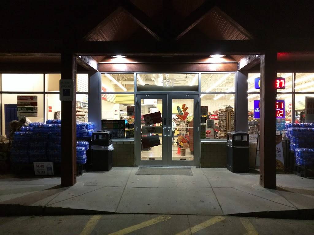 Kum & Go | meal takeaway | 127 Laura Way, Dacono, CO 80514, USA | 3038333935 OR +1 303-833-3935