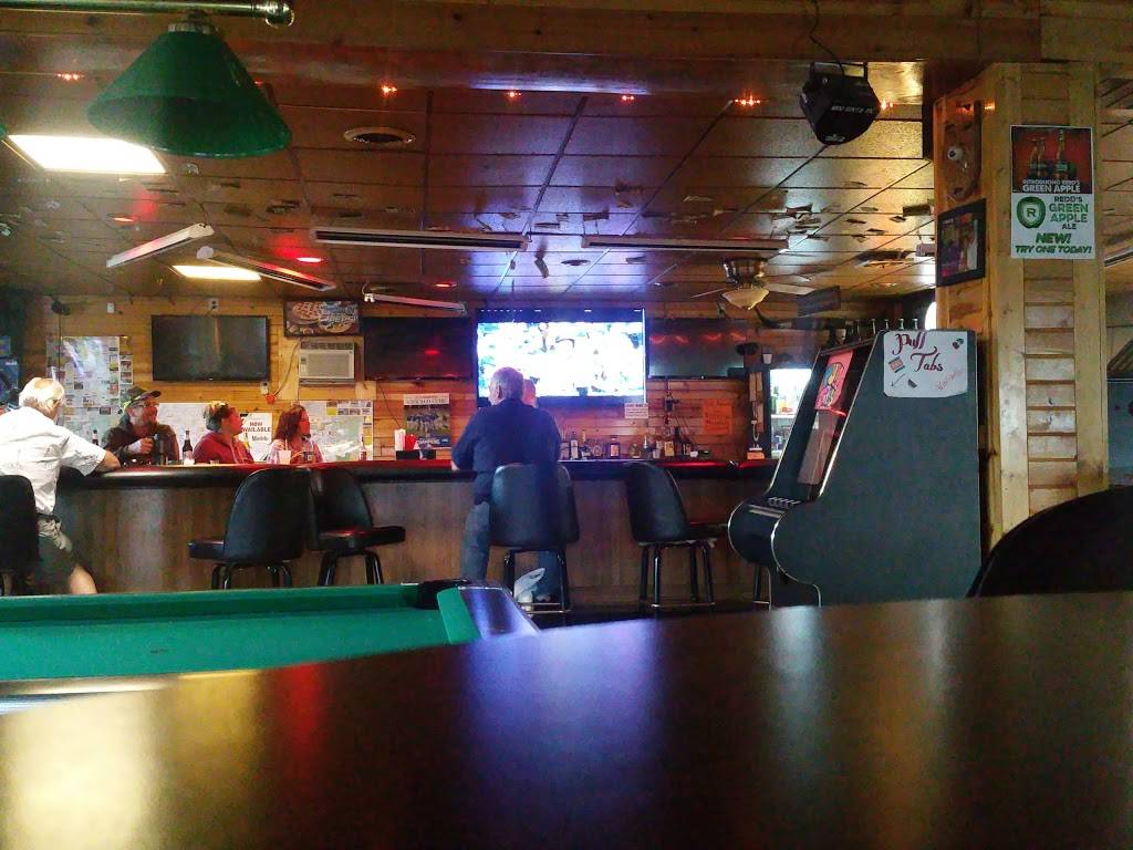 Bottoms Up Sports Bar & Grill | restaurant | 5165 N North Main St, Winter, WI 54896, USA | 7152662029 OR +1 715-266-2029