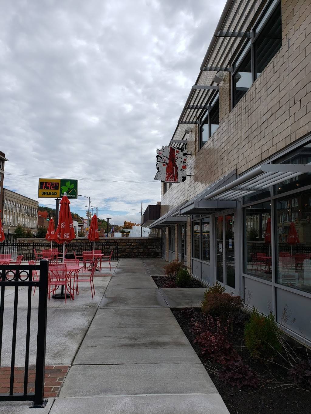 Sugar Hill Cidery | restaurant | 815 Park Ave NW, Norton, VA 24273, USA | 2763257313 OR +1 276-325-7313