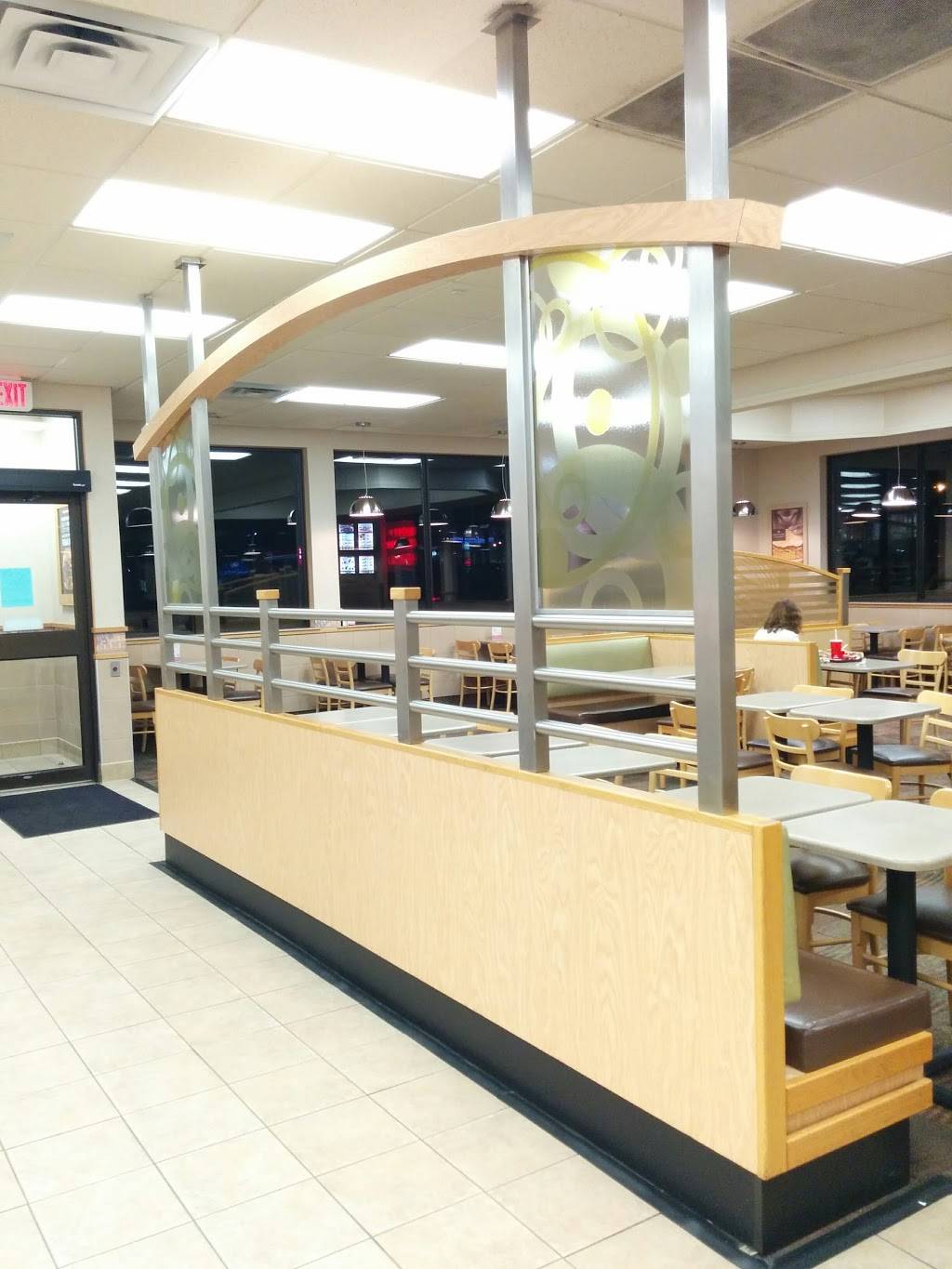 Wendys | restaurant | 415 Woodlawn Rd W, Guelph, ON N1H 7M1, Canada | 5198210999 OR +1 519-821-0999