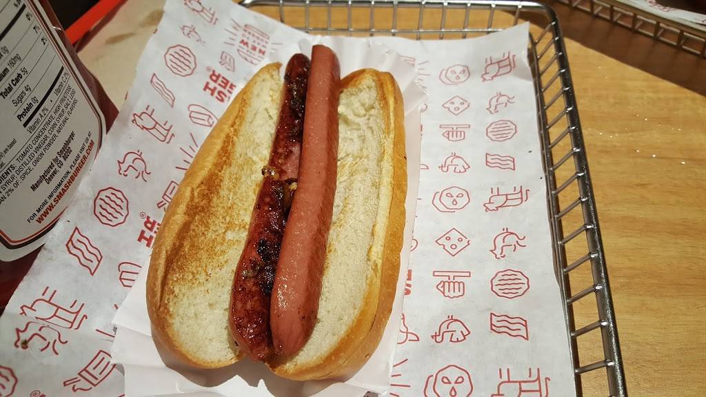 Smashburger | restaurant | 23890 E Smoky Hill Rd #240, Aurora, CO 80016, USA | 7205054606 OR +1 720-505-4606