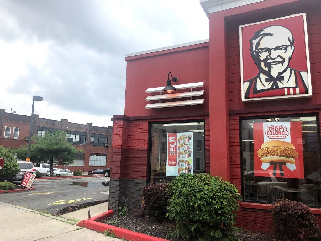 KFC | restaurant | 798-812 4th Ave, Brooklyn, NY 11232, USA | 7187684853 OR +1 718-768-4853
