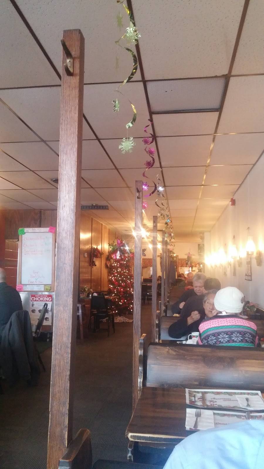 Candy Apple Cafe | restaurant | 81 Buell St, Akron, NY 14001, USA | 7165424155 OR +1 716-542-4155