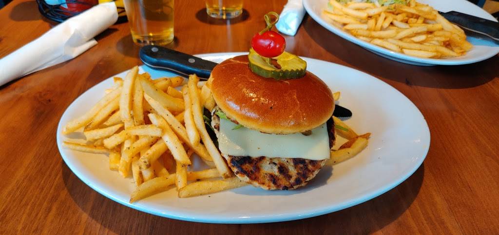 The District Tap | restaurant | 141 S Meridian St, Indianapolis, IN 46225, USA | 3176320202 OR +1 317-632-0202