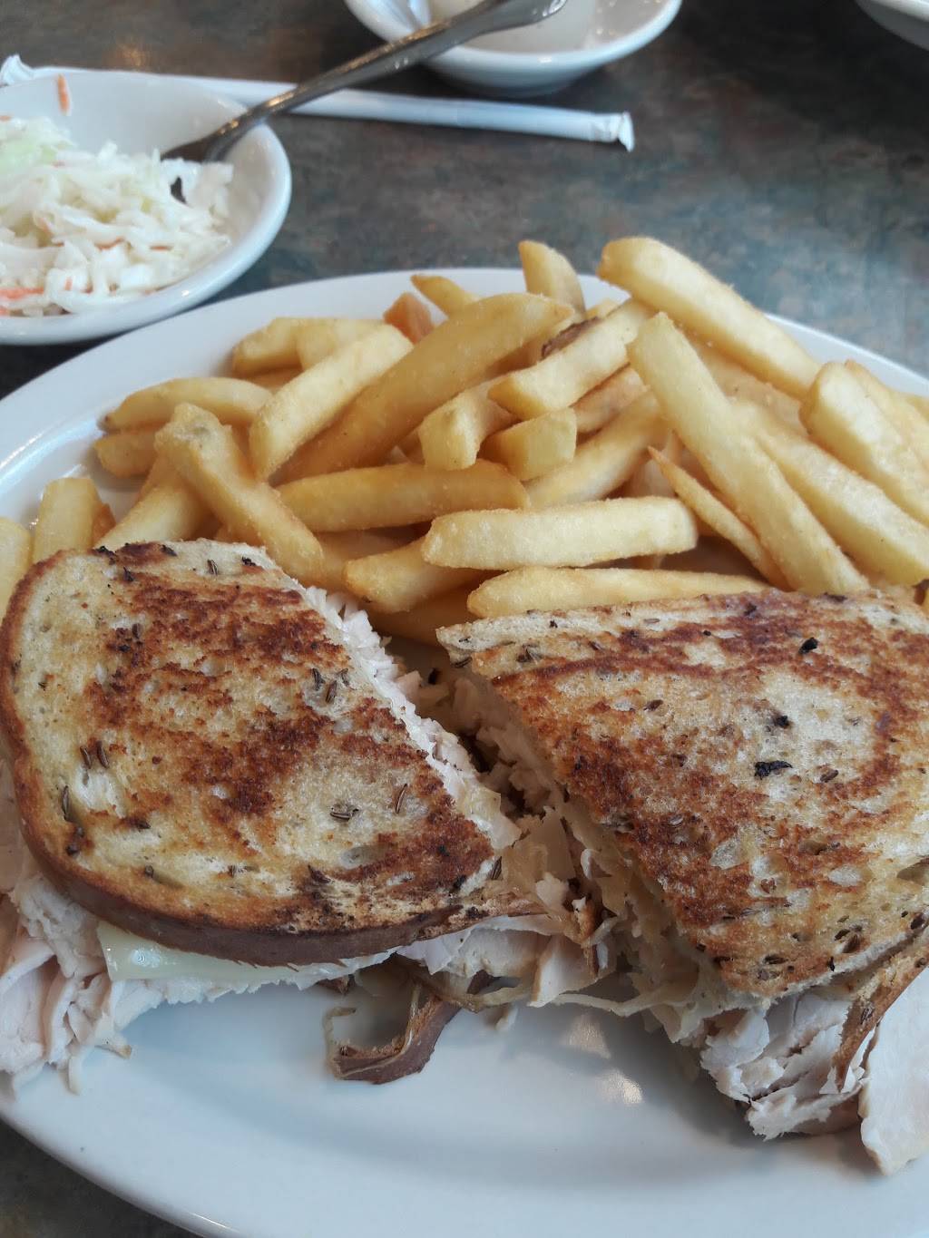 Lehigh Restaurant | restaurant | 4835 W Henrietta Rd #9303, Henrietta, NY 14467, USA | 5853342520 OR +1 585-334-2520