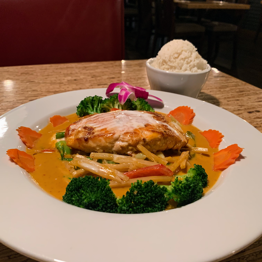 Basilic Essentially Thai | restaurant | 352 Roy St, Seattle, WA 98109, USA | 2064574675 OR +1 206-457-4675