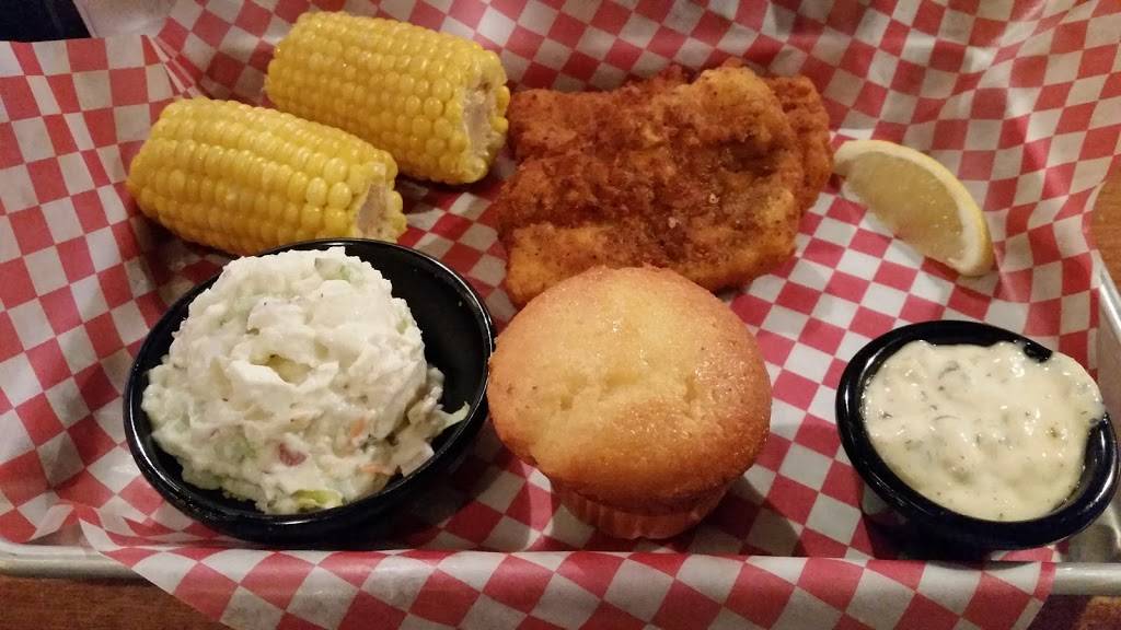 Famous Daves Bar-B-Que | meal takeaway | N, 3170 Naglee Rd, Tracy, CA 95304, USA | 2098336337 OR +1 209-833-6337