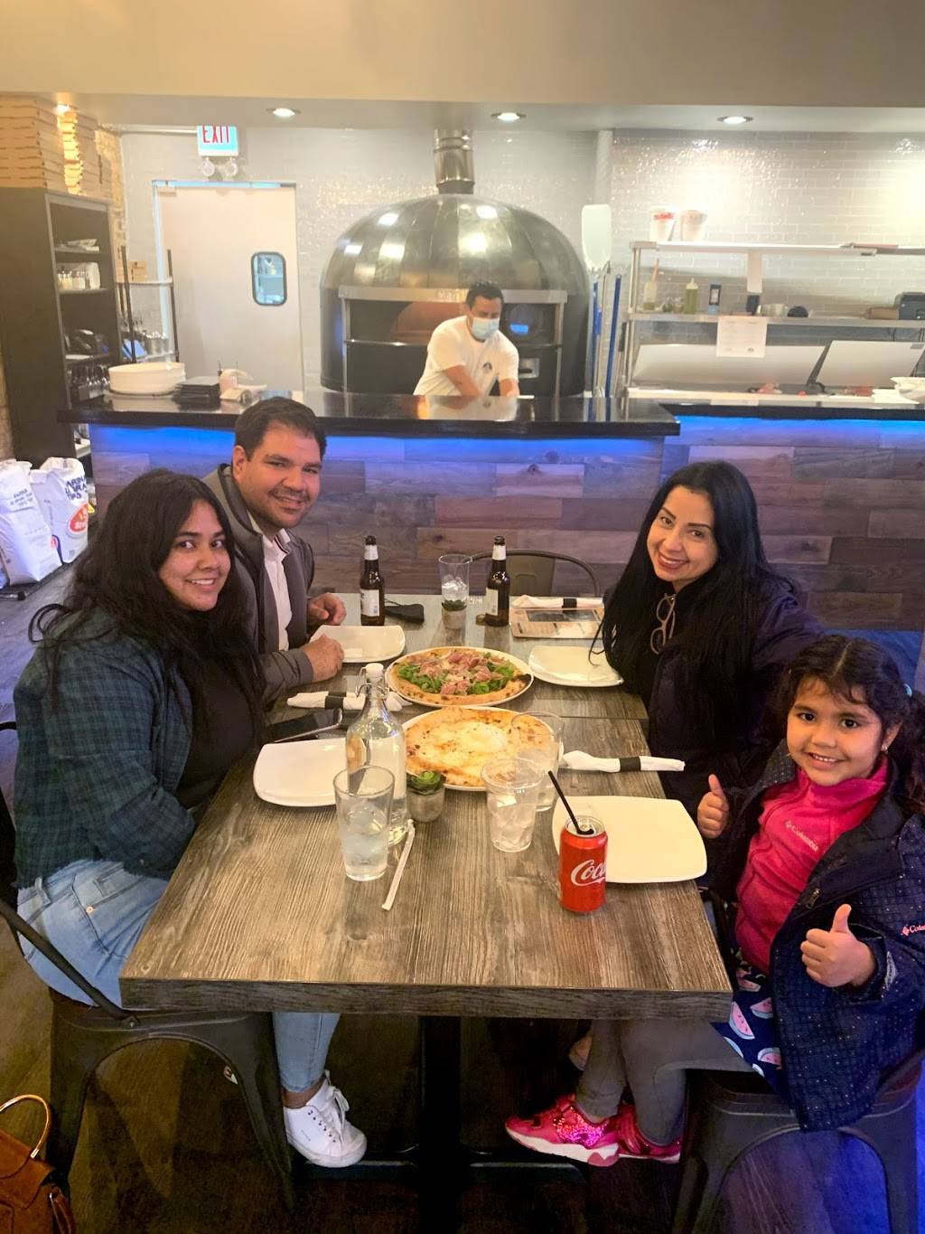 Pizza Nostra Chicago | restaurant | 2411 N Clark St, Chicago, IL 60614, USA | 7736977987 OR +1 773-697-7987