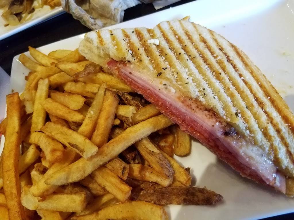 On Tap Medina | restaurant | 2736 Medina Rd, Medina, OH 44256, USA | 3307251972 OR +1 330-725-1972