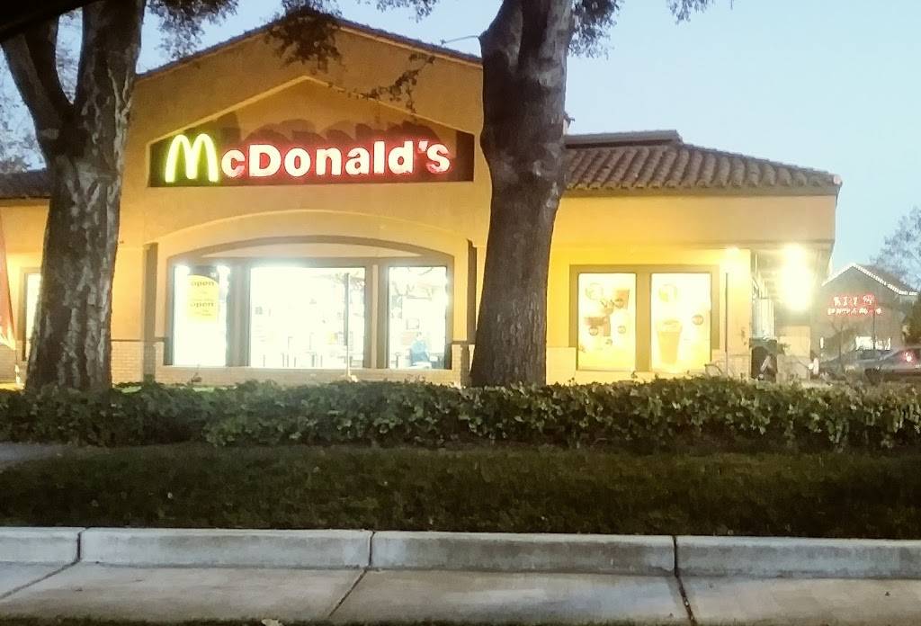 McDonalds | cafe | 135 Cochrane Plaza, Morgan Hill, CA 95037, USA | 4087790052 OR +1 408-779-0052