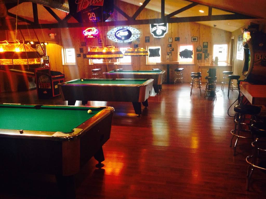 Ixonia Pub | restaurant | 9407, W1270, Marietta Ave, Ixonia, WI 53036, USA | 9202068293 OR +1 920-206-8293