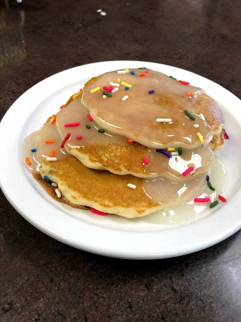 Jerry Bobs Family Restaurant | restaurant | 7066 E Golf Links Rd, Tucson, AZ 85730, USA | 5207218888 OR +1 520-721-8888