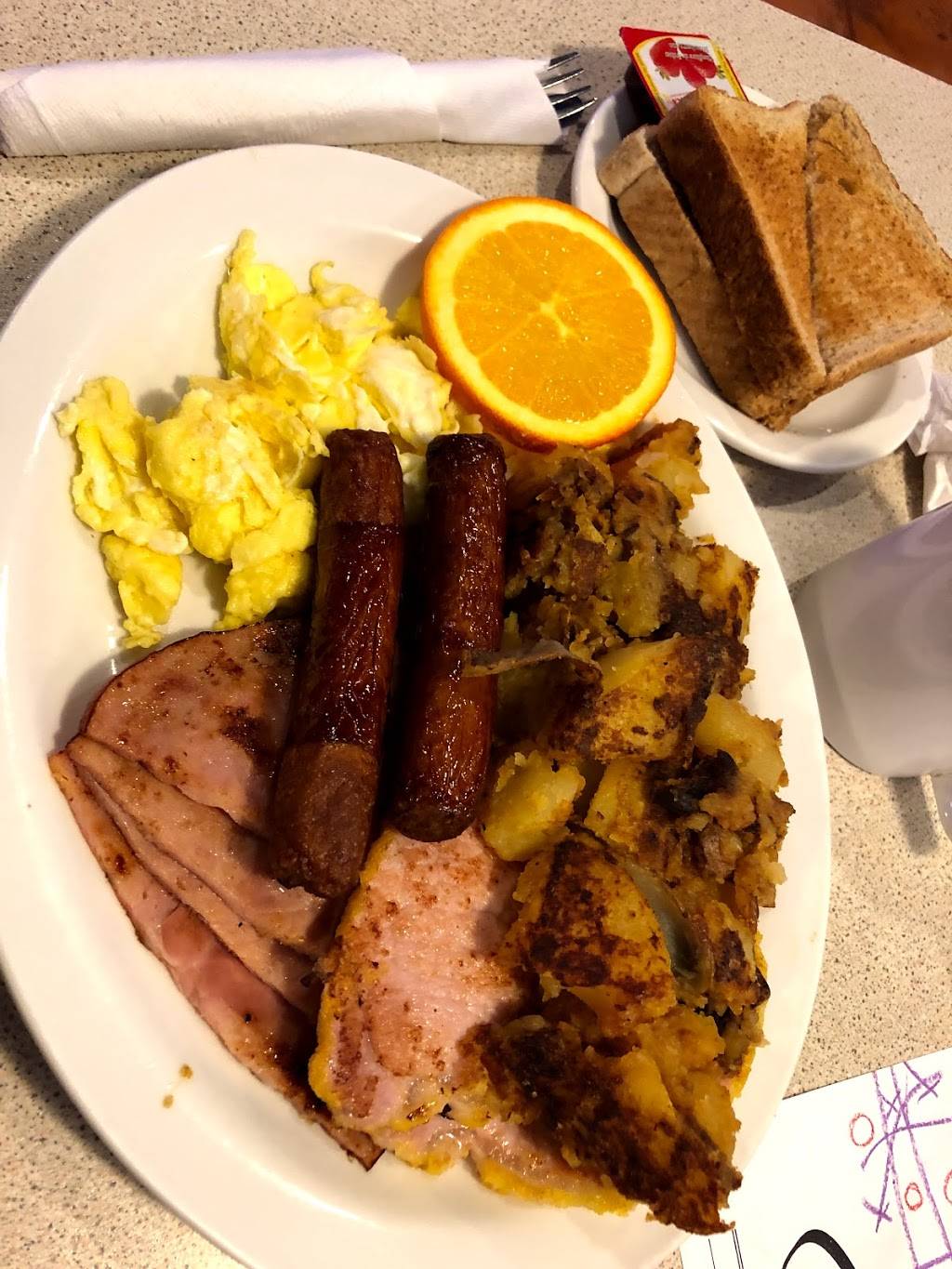 Gordos Diner | restaurant | 200 Edgeley Blvd, Concord, ON L4K 3Y8, Canada | 9057385003 OR +1 905-738-5003