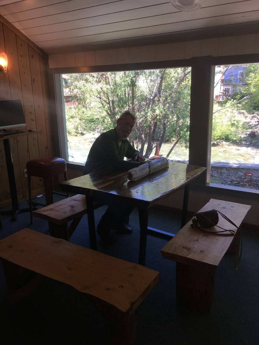 Sabrinas at the Forks: Mountain Marketplace | restaurant | 308 Main St, Alleghany, CA 95910, USA | 5302890155 OR +1 530-289-0155