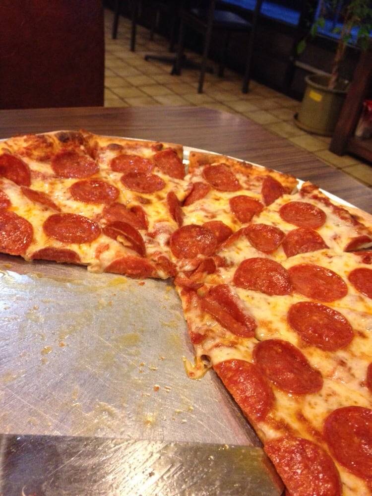 Sopranos Pizza | meal delivery | 3786, 326 23rd St, Oakland, CA 94612, USA | 5102511900 OR +1 510-251-1900