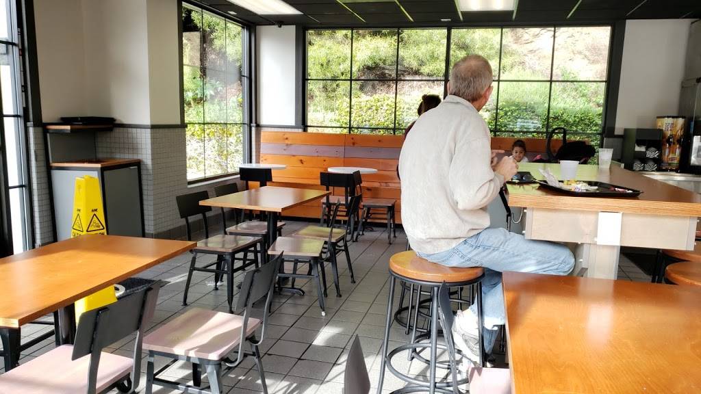 Taco Bell | meal takeaway | 1400 West Coast Hwy, Newport Beach, CA 92663, USA | 9496468656 OR +1 949-646-8656