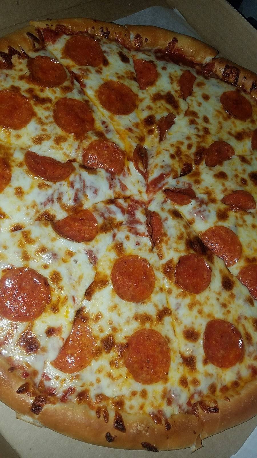 Carpenters Pizzeria | restaurant | 114 E High St, Flushing, OH 43977, USA | 7409684354 OR +1 740-968-4354