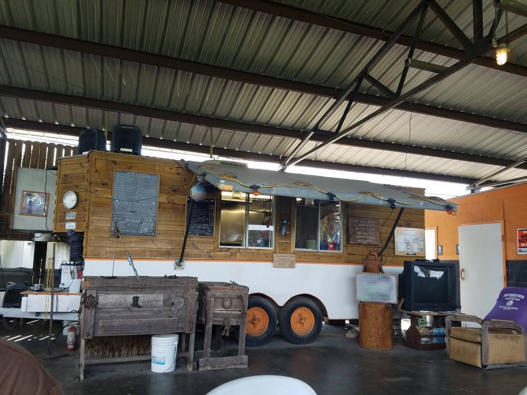 Sneaky Petes | restaurant | 3900 Pure Atlantic Rd, Groves, TX 77619, USA | 4099631241 OR +1 409-963-1241