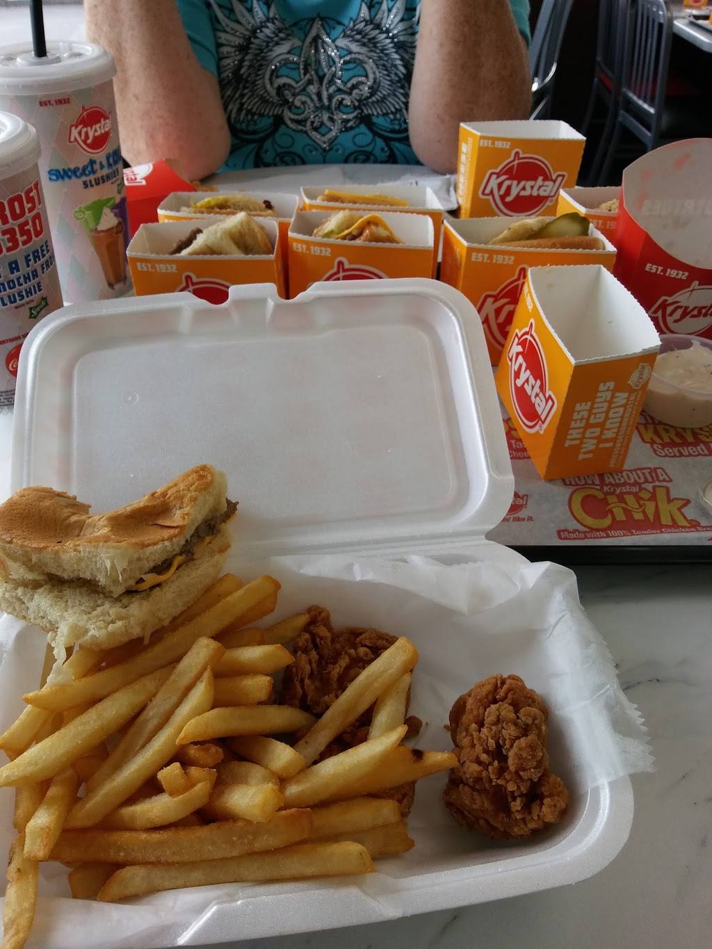 Krystal | meal takeaway | 1909 E Walnut Ave, Dalton, GA 30720, USA | 7062260748 OR +1 706-226-0748