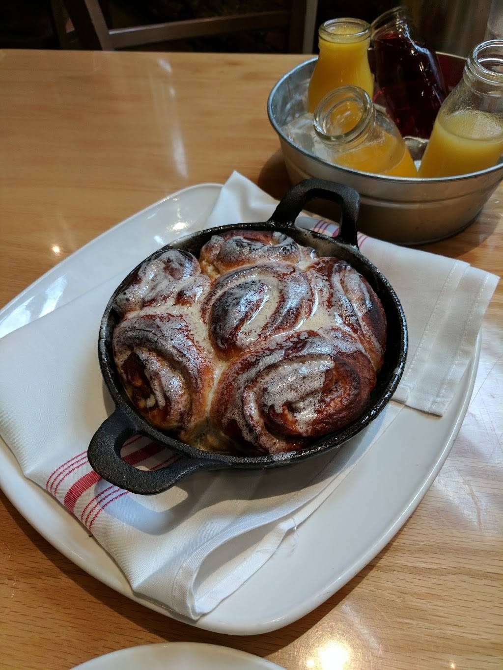 matchbox vintage pizza bistro | restaurant | 1901 14th St NW, Washington, DC 20009, USA | 2023280369 OR +1 202-328-0369