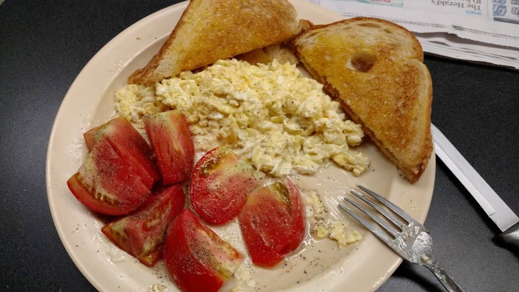 The Whistling Pig | restaurant | 2423 Pineview Dr, Lancaster, SC 29720, USA | 8032834262 OR +1 803-283-4262