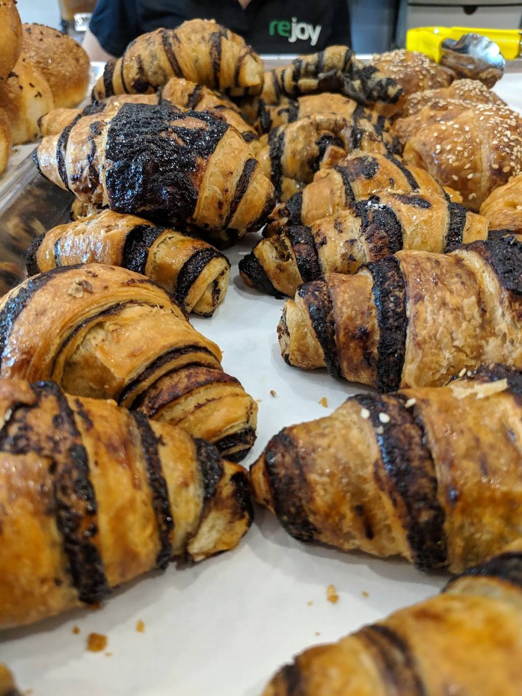 Nona Bakery & Pizzeria | bakery | 9454 Harding Ave, Surfside, FL 33154, USA | 7862167717 OR +1 786-216-7717