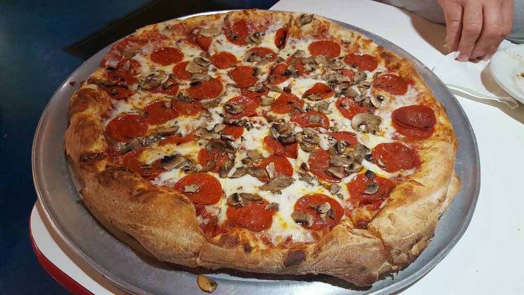 Paulos Pizza & Subs | restaurant | 6297 Central Avenue # A, St. Petersburg, FL 33710, USA | 7273477802 OR +1 727-347-7802