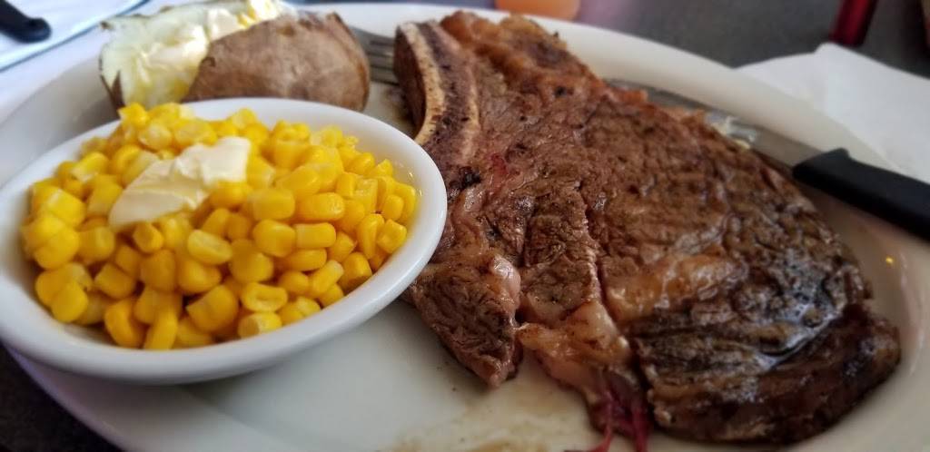 New Castle Roadhouse | restaurant | 1507 S Memorial Dr, New Castle, IN 47362, USA | 7655212100 OR +1 765-521-2100