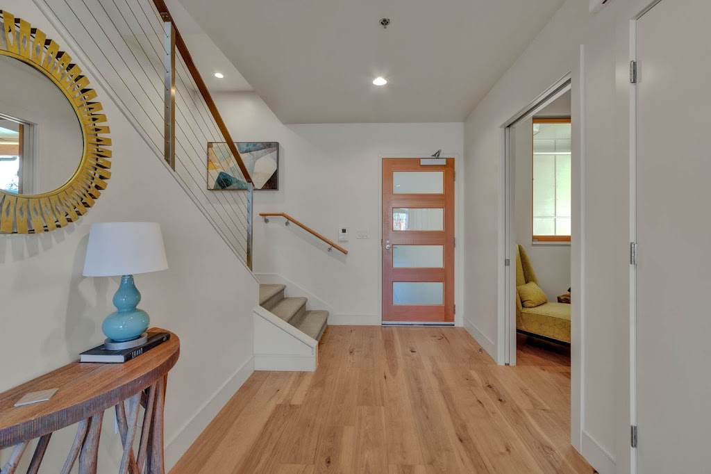 Fremont Row | restaurant | 2735 NW Crossing Dr, Bend, OR 97703, USA | 5413832505 OR +1 541-383-2505