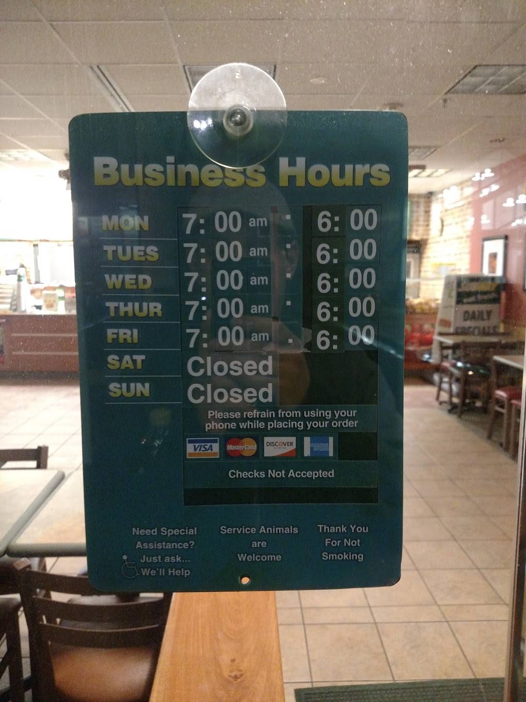 Subway | restaurant | PNC Bank Center, 222 Delaware Ave Suite 1, Wilmington, DE 19801, USA | 3026565045 OR +1 302-656-5045