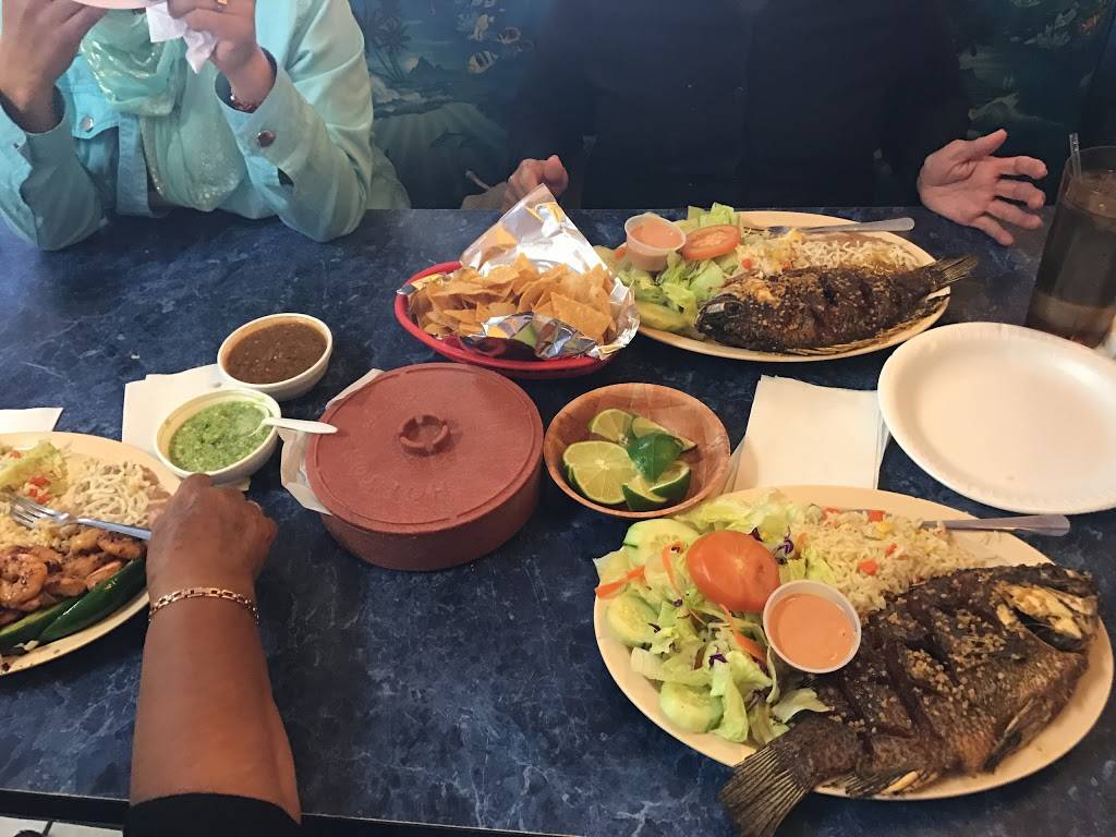 Las Islas Marias Numero Cinco | restaurant | 6909 Santa Fe Ave, Huntington Park, CA 90255, USA | 3235890469 OR +1 323-589-0469