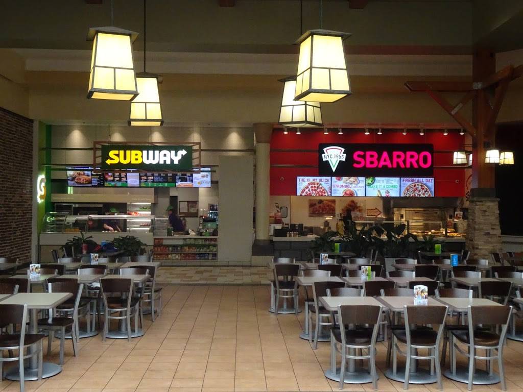 Sbarro | restaurant | 89 E. Towne Mall, Madison, WI 53704, USA | 6082371701 OR +1 608-237-1701