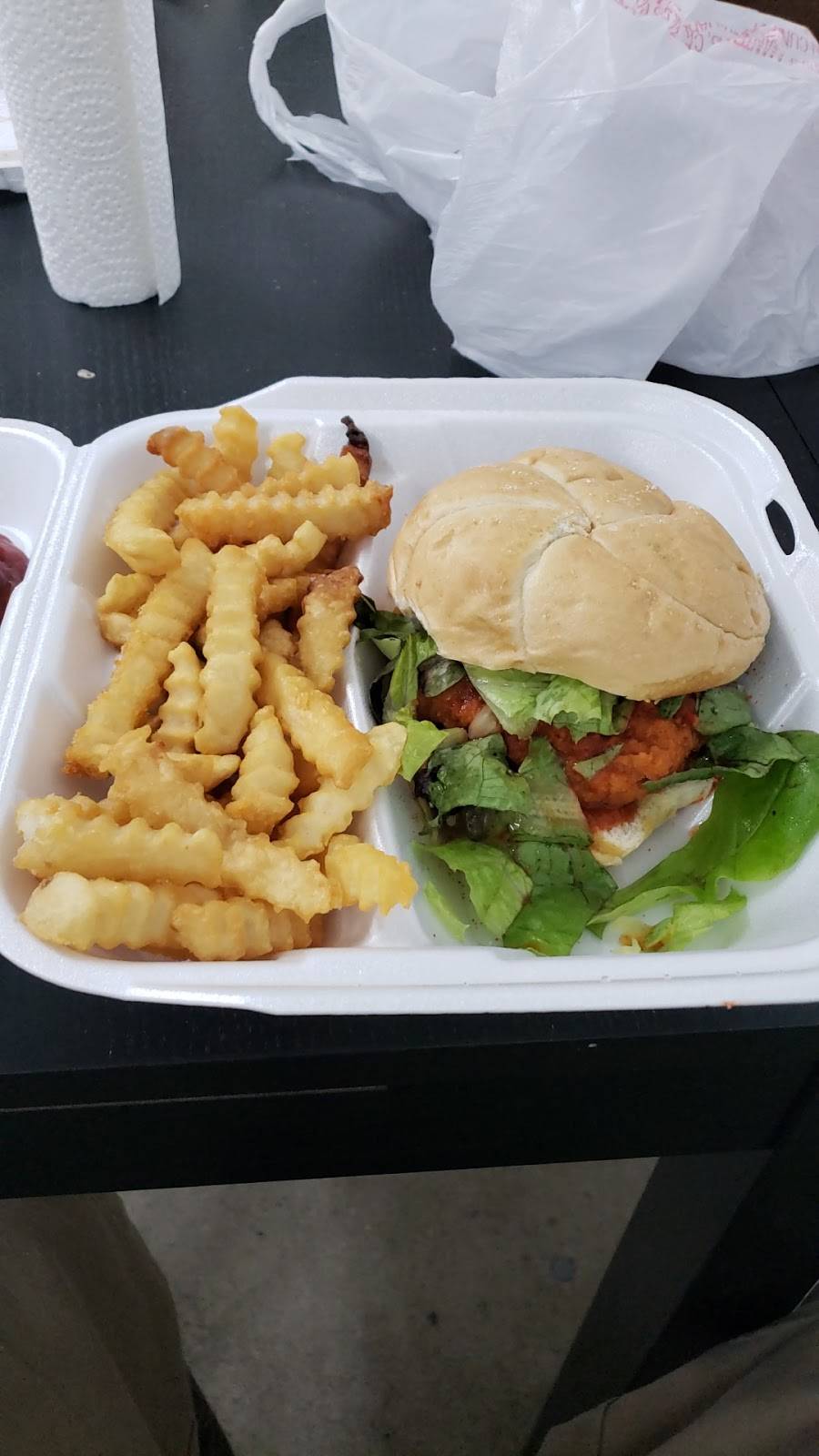 Heavenly Wings | restaurant | 1415 16th St, Vero Beach, FL 32960, USA | 7725622492 OR +1 772-562-2492