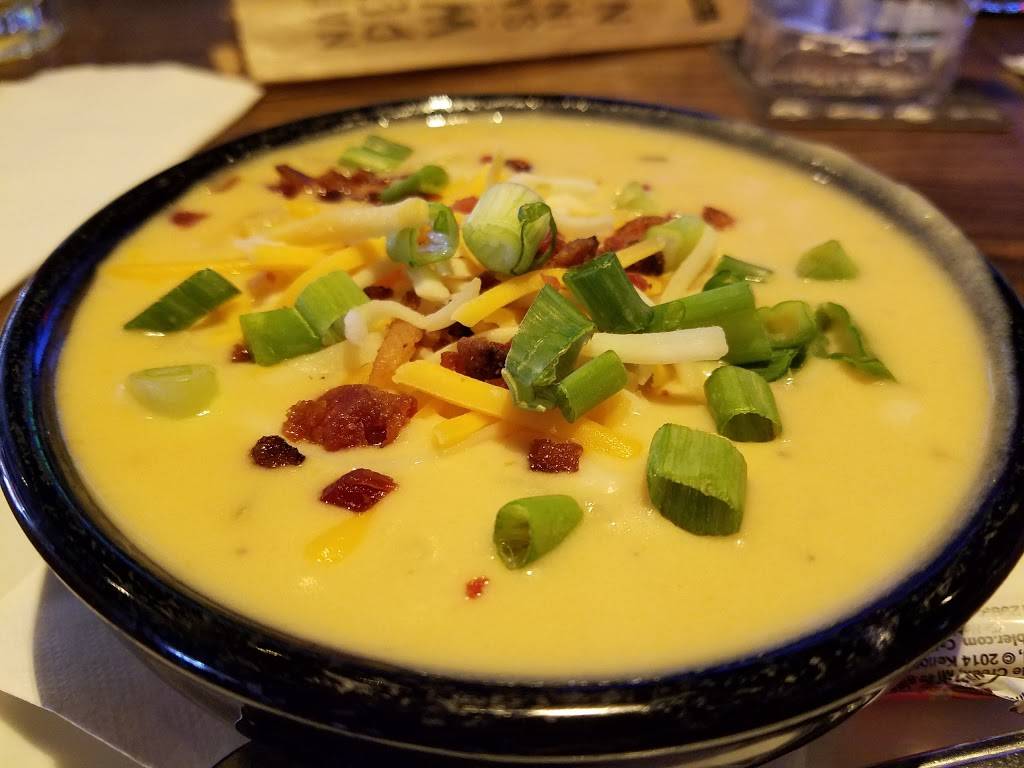 Chilis Grill & Bar | meal takeaway | 10598 E Foothill Blvd, Rancho Cucamonga, CA 91730, USA | 9099485955 OR +1 909-948-5955