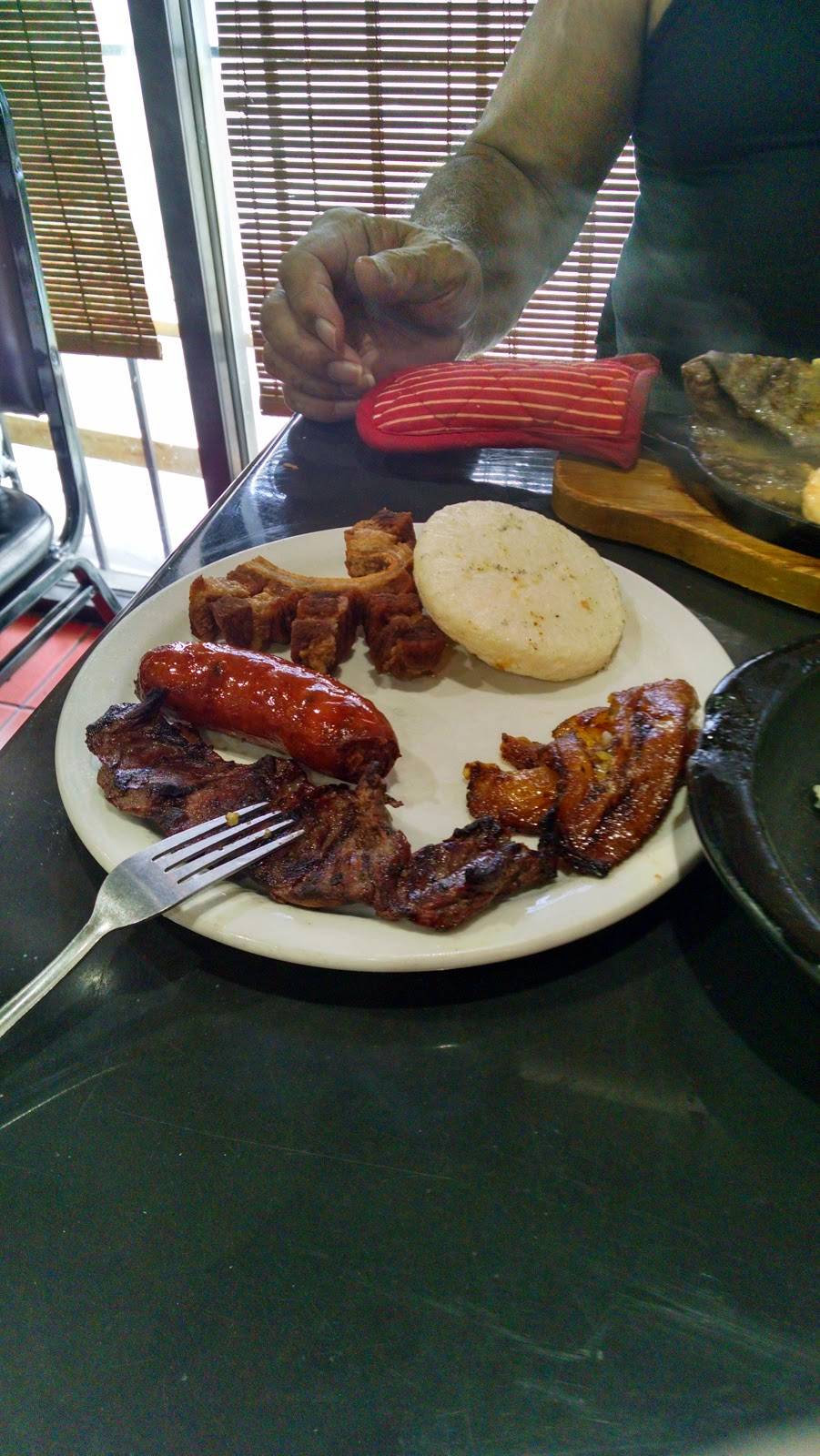 Mi Fondita Colombian Restaurant | restaurant | 16786 NW 67th Ave, Hialeah, FL 33015, USA | 3055579496 OR +1 305-557-9496