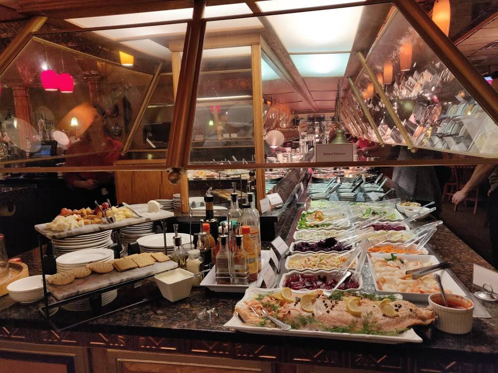 Red Apple Buffet | restaurant | 3121 N Milwaukee Ave, Chicago, IL 60618, USA | 7735885781 OR +1 773-588-5781