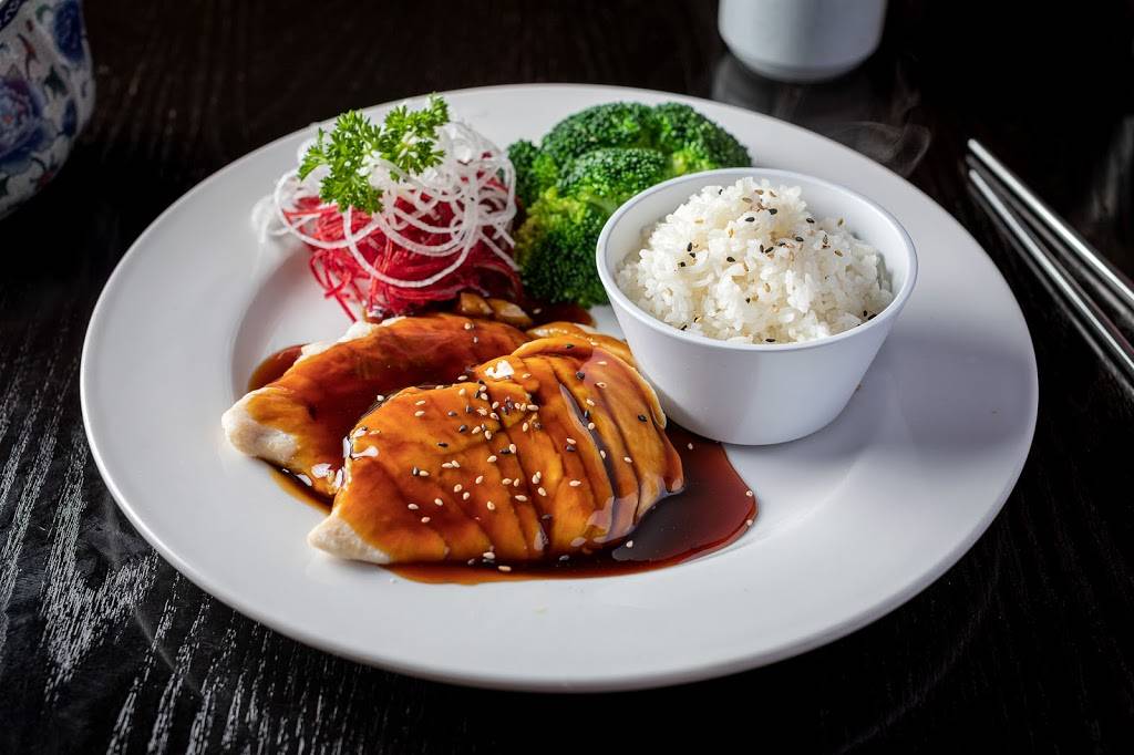 Sakura | meal delivery | 2507 W Fullerton Ave, Chicago, IL 60647, USA | 7737724412 OR +1 773-772-4412