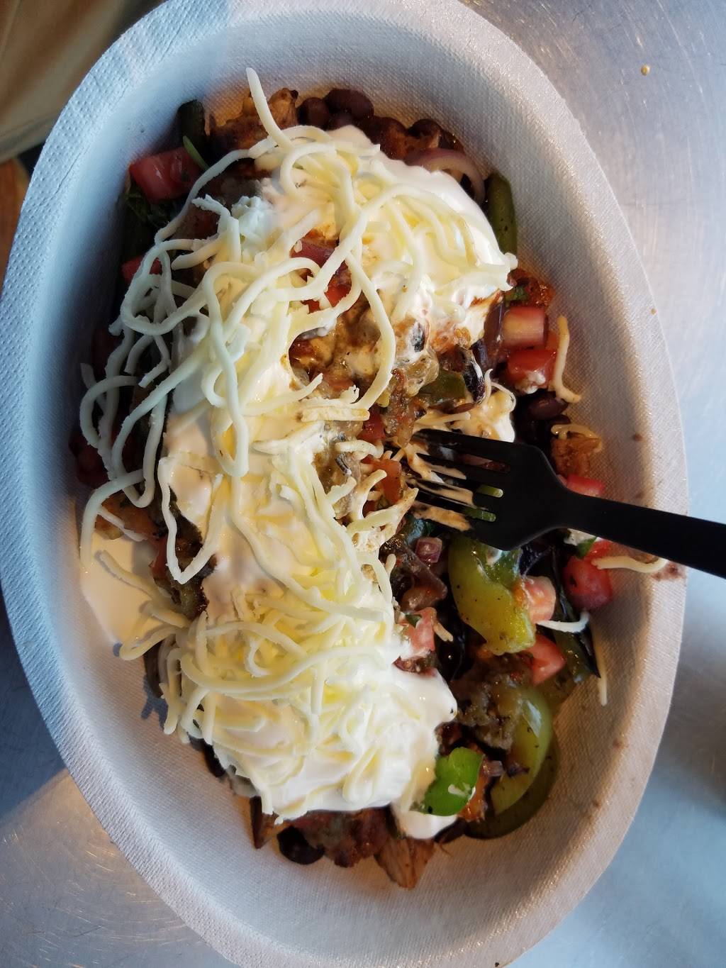 Chipotle Mexican Grill | restaurant | 4010 Wards Rd Suite A, Lynchburg, VA 24502, USA | 4342376931 OR +1 434-237-6931