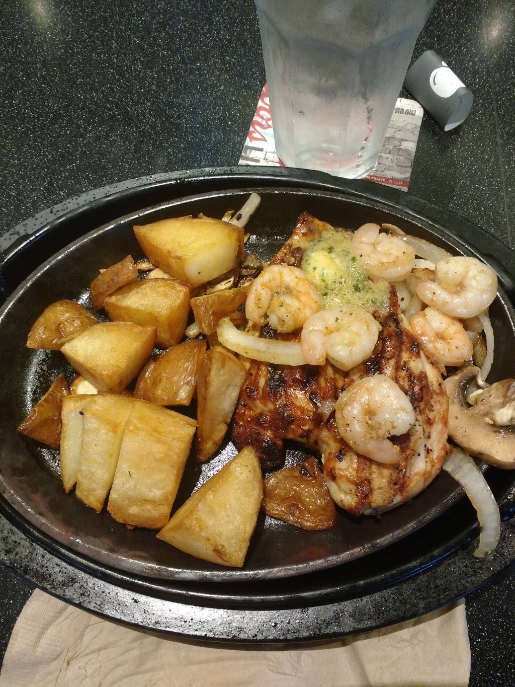 Applebees Grill + Bar | restaurant | 610 Palomar St, Chula Vista, CA 91911, USA | 6195854753 OR +1 619-585-4753