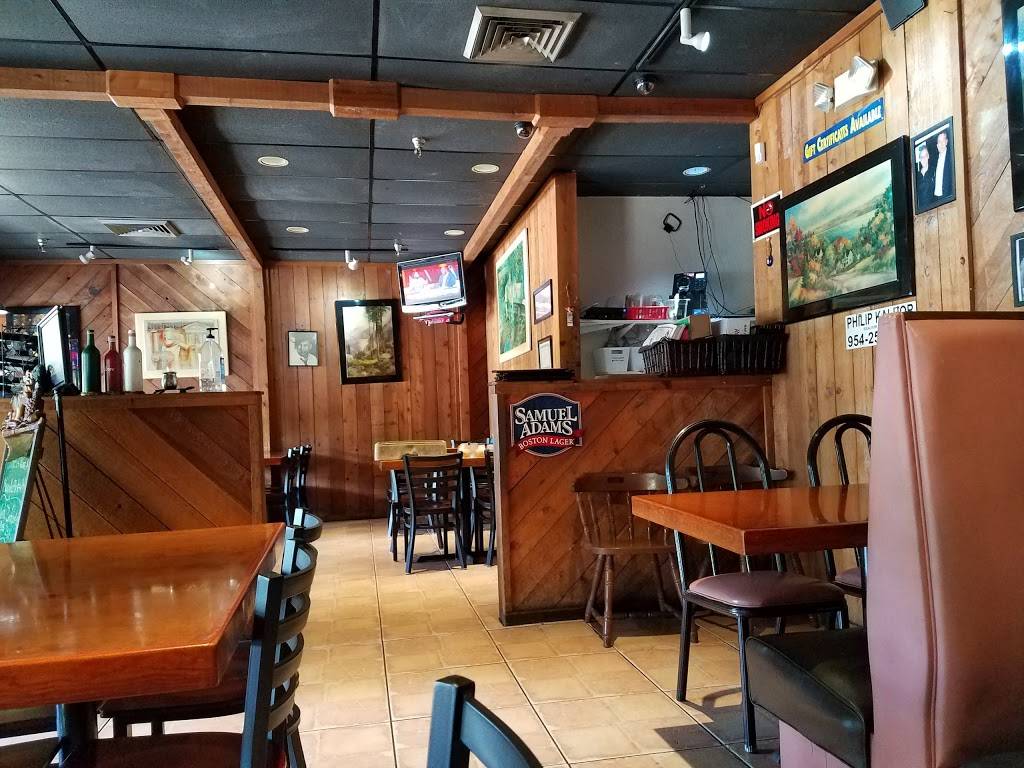 Ken & Mikes Pizza Pasta & More | restaurant | 16393 NW 67th Ave, Miami Lakes, FL 33014, USA | 3055580888 OR +1 305-558-0888