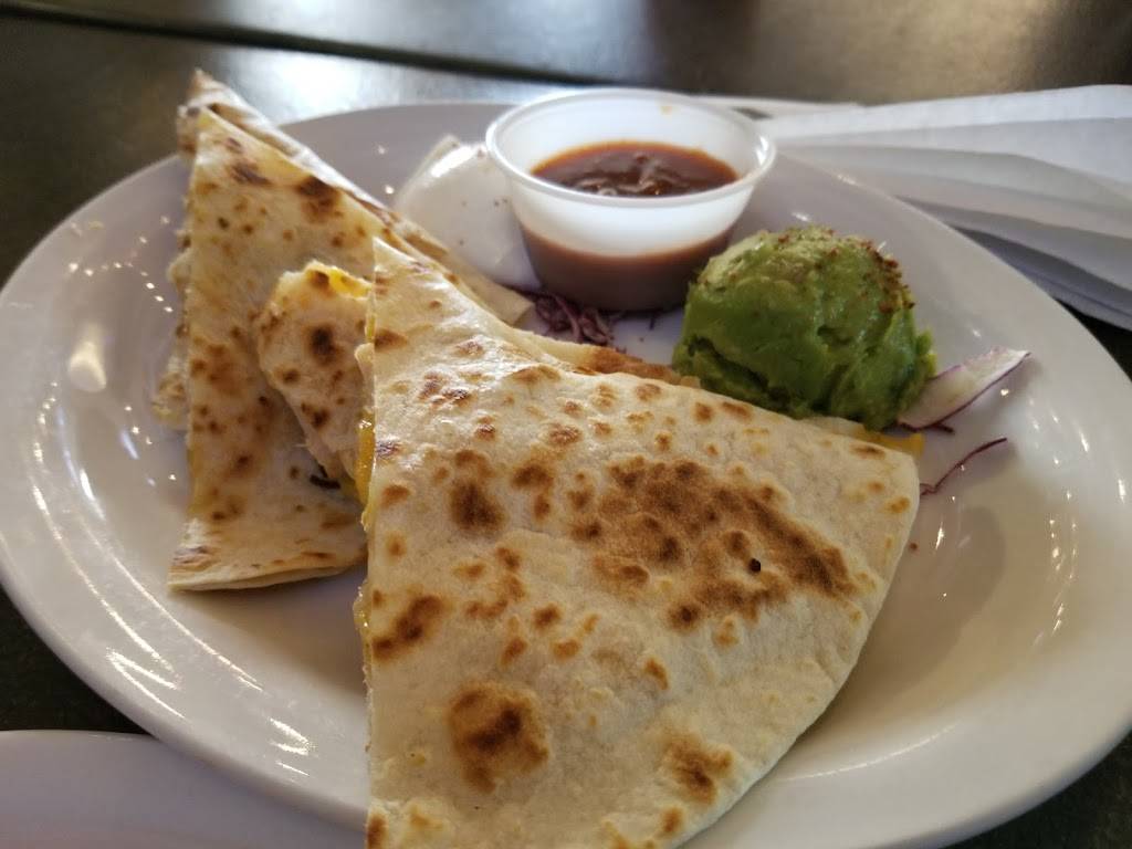 Wahoos Fish Taco | restaurant | Newport Center, 401 Newport Center Dr, Newport Beach, CA 92660, USA | 9497600290 OR +1 949-760-0290