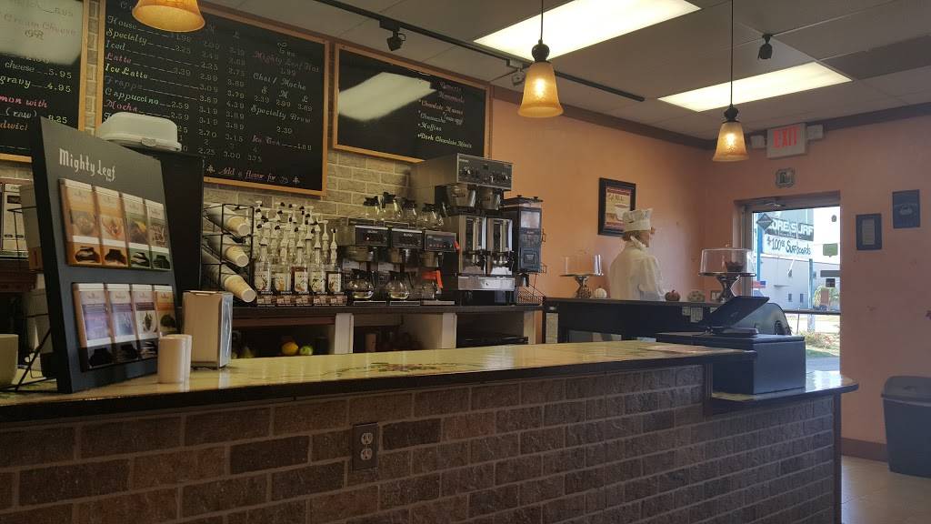 Cafe Monte Carlo | cafe | 2, 3714, 7090 N Atlantic Ave, Cape Canaveral, FL 32920, USA | 3217853300 OR +1 321-785-3300