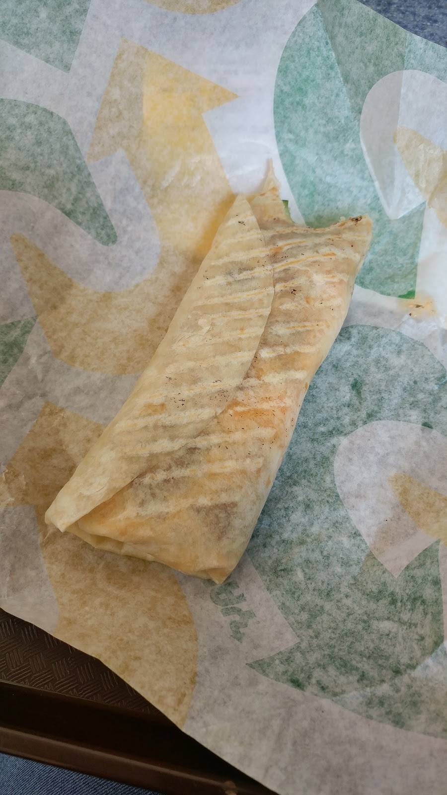 Subway | restaurant | 3333 Rue du Carrefour F 08, Quebec City, QC G1C 5R9, Canada | 4188219977 OR +1 418-821-9977