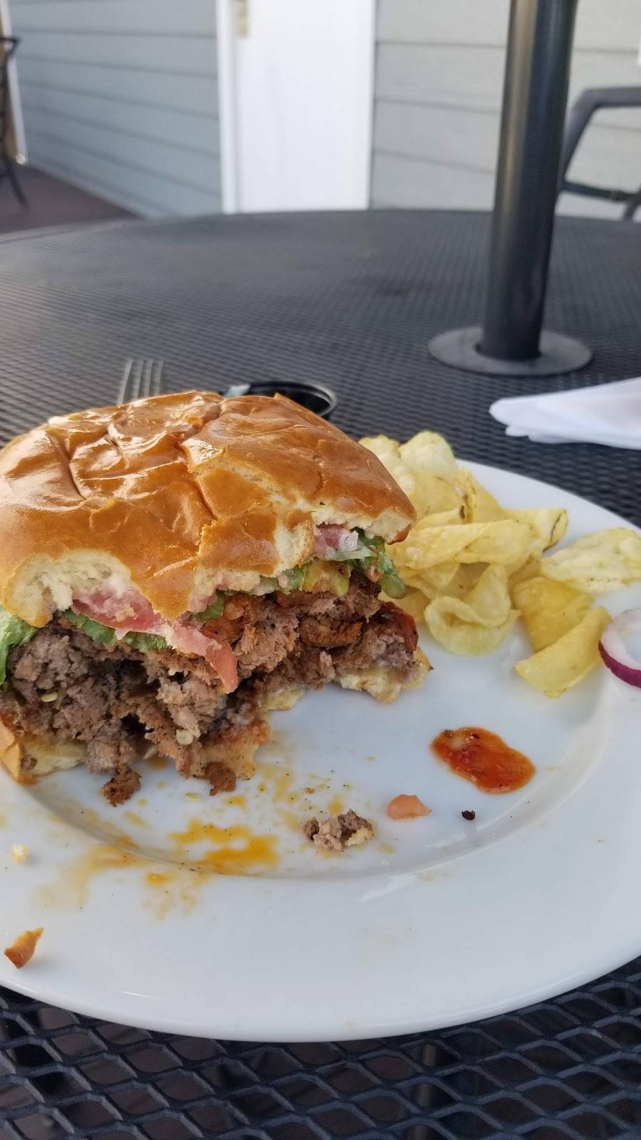 The Dam Grill LLC | restaurant | 6724 White House Rd, Huddleston, VA 24104, USA | 5405700710 OR +1 540-570-0710