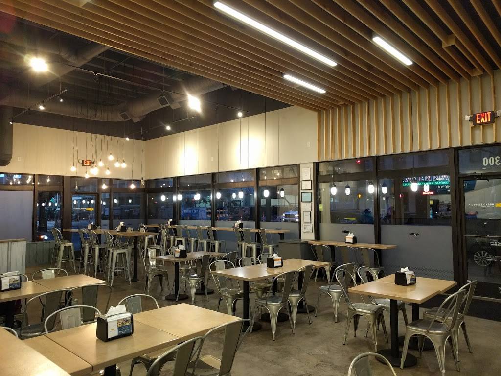 Bread Zeppelin Salads Elevated | restaurant | 1300 Main St, Dallas, TX 75202, USA | 2147490819 OR +1 214-749-0819