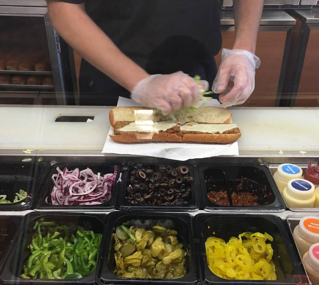 Subway Restaurants | restaurant | 602 Frederick Rd, Catonsville, MD 21228, USA | 4107884919 OR +1 410-788-4919