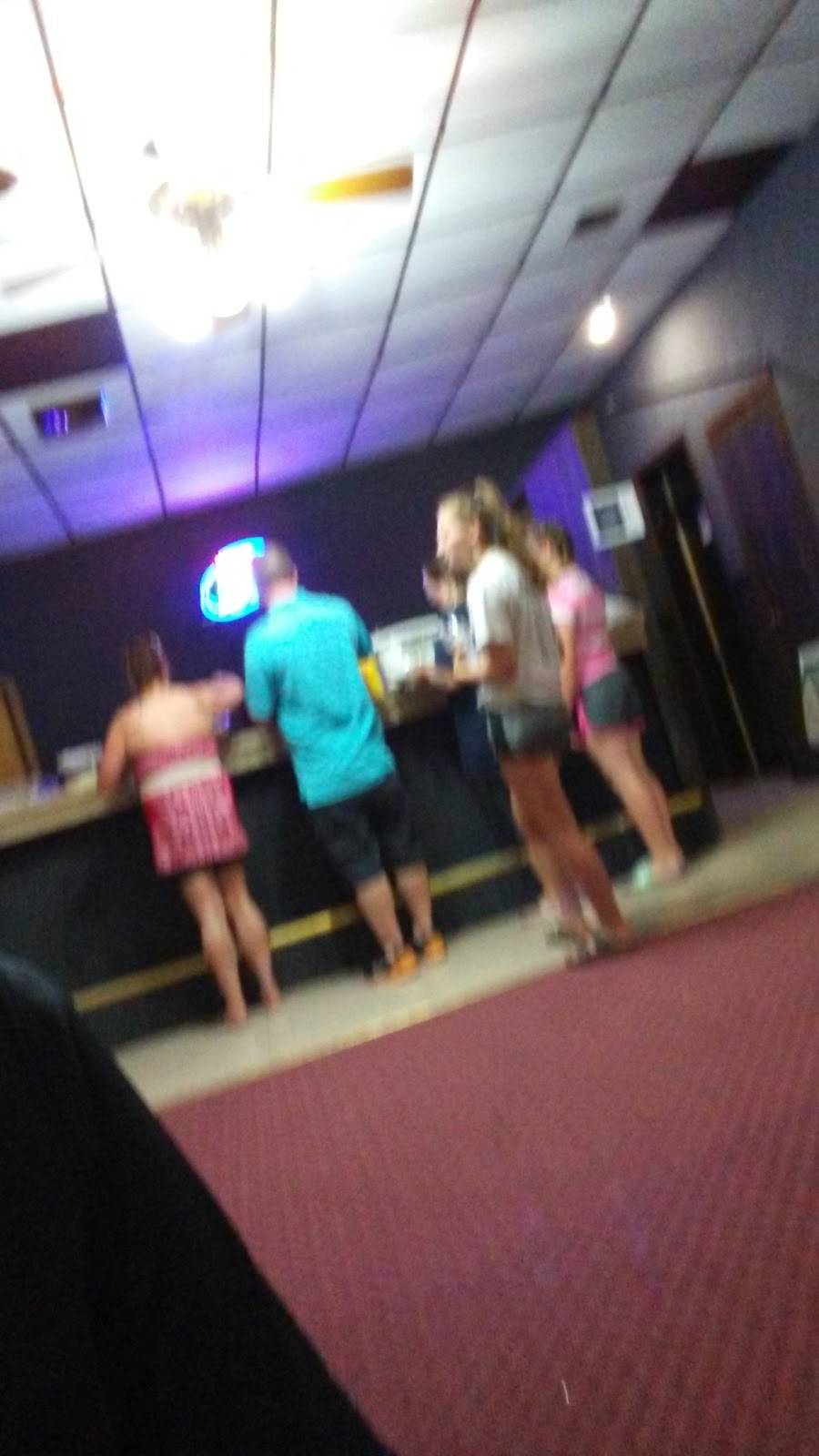 Granada Bar & Grill | restaurant | 125 S Main St, Granada, MN 56039, USA | 5074472444 OR +1 507-447-2444